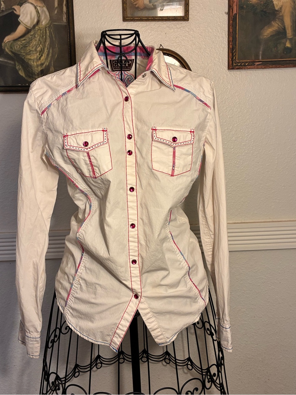 Pearl Snap White Button-Front Shirt with Pink Trim